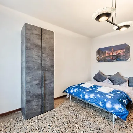 Appartement Living Venice 3 Bedrooms Mestre