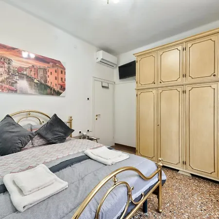 Living Venice 3 Bedrooms Appartement *