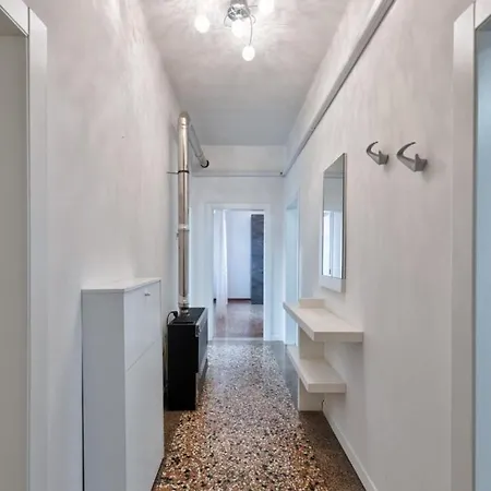 Living 3 Bedrooms Benátky