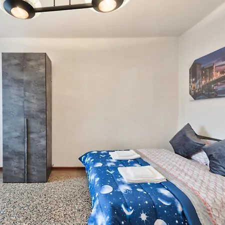 Living 3 Bedrooms Apartmán Benátky